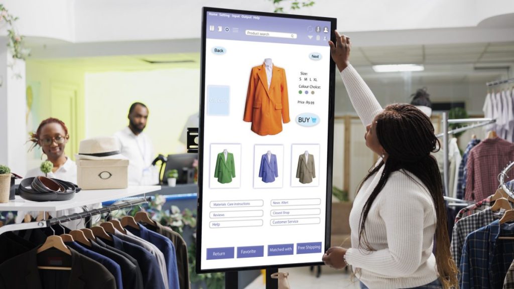 Comment utiliser les écrans pour dynamiser l’expérience en boutique ?